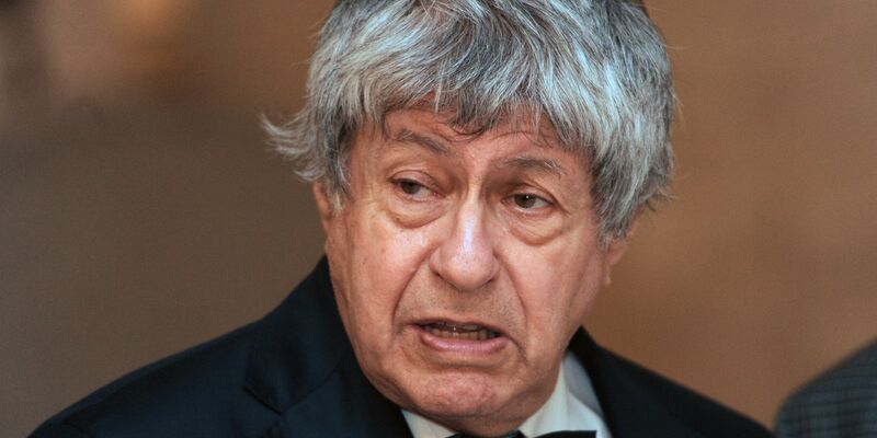 Drei Jahre seiner Kindheit verbrauchte Ivan Klima mit seiner Familie im Ghetto Theresienstadt. - Foto: Michal Dolezal/CTK via Ap/dpa