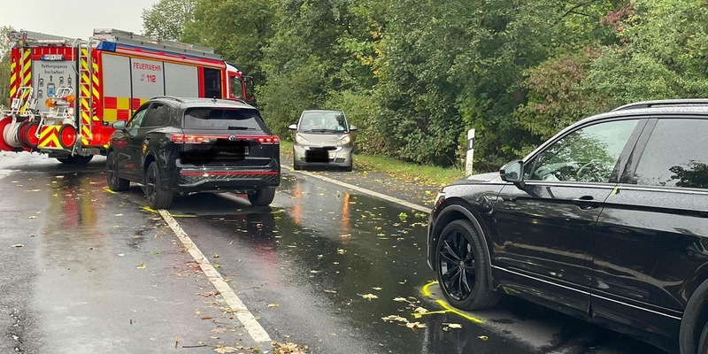 FW Bergheim: Verkehrsunfall mit Verletzten in Bergheim-Kenten Einsatzreicher Tag der Feuerwehr Bergheim - Foto: presseportal.de