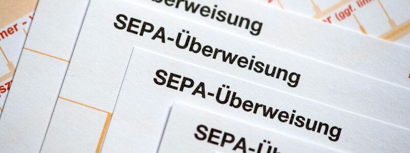 Der einheitliche Euro-Zahlungsverkehrsraum umfasst 36 Länder. (Symbolbild) - Foto: Fabian Sommer/dpa