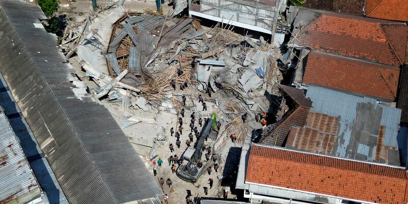 Die Zahl der Toten in Indonesien ist gestiegen. - Foto: Sahlan Kurniawan/XinHua/dpa