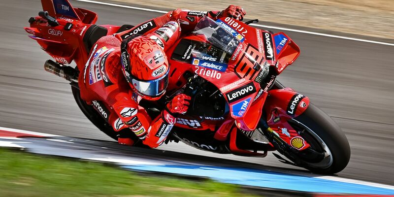 Jüngst erst das Titel-Comeback, nun verletzt: Weltmeister Marc Márquez (Archivbild). - Foto: Pavlíèek Luboš/CTK/dpa