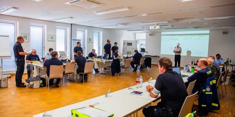 FW Alzey-Worms: Hochwasser 2025: Landkreis Alzey-Worms testet Katastrophenschutz unter realistischen Bedingungen - Foto: presseportal.de