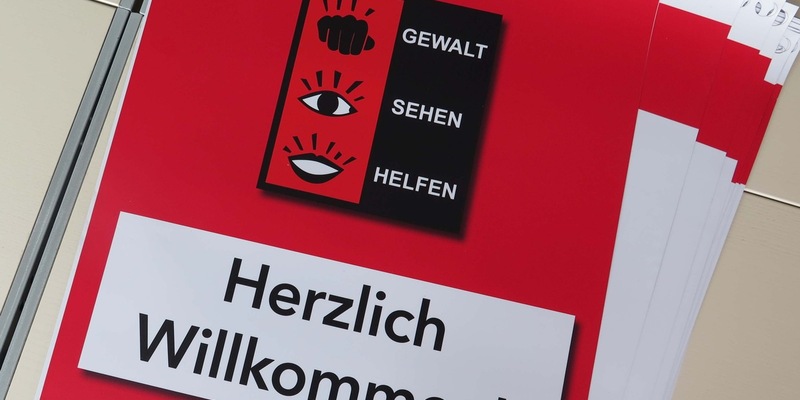 POL-DA: Odenwaldkreis/Bad König: Gewalt - Sehen - Helfen - Workshop in Bad König zum richtigen Umgang mit bedrohlichen Situationen im öffentlichen Raum - Foto: presseportal.de