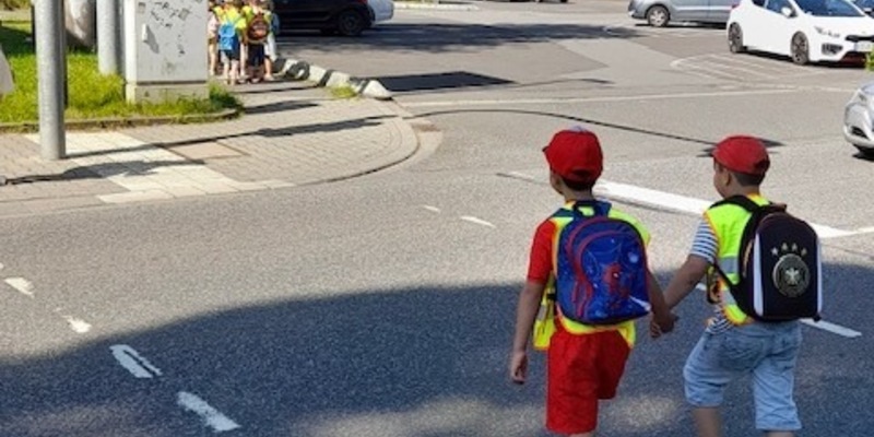 POL-PDTR: Herbstgefahren auf dem Schulweg - Pressemitteilung der Polizei Birkenfeld anlässlich der bevorstehenden dunklen Jahreszeit - Foto: presseportal.de
