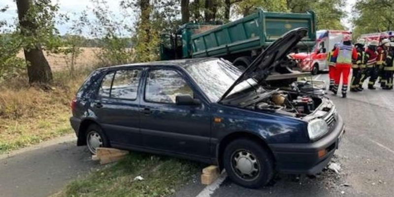 POL-ROW: ++ Schwerer Verkehrsunfall bei Bremervörde: 73-jährige Unfallbeteiligte im Krankenhaus verstorben ++ - Foto: presseportal.de