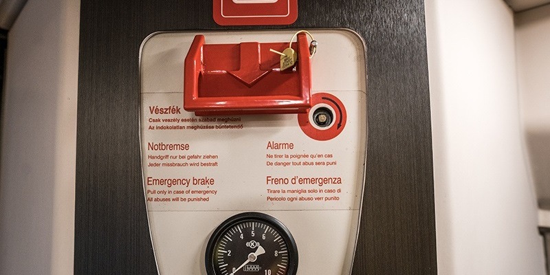 BPOLI EF: Missbrauch von Nothilfeeinrichtung in Regionalbahn - Foto: presseportal.de