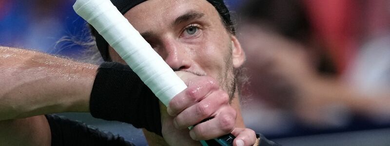 Alexander Zverev war in Shanghai am Ende seiner Kräfte. - Foto: Andy Wong/AP/dpa