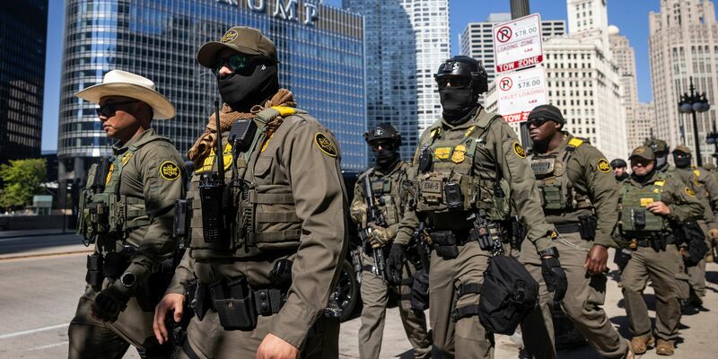 Chicago und Illinois verklagen die US-Regierung zu Nationalgarde-Einsätzen. (Archivbild) - Foto: Ashlee Rezin/Chicago Sun-Times/AP/dpa