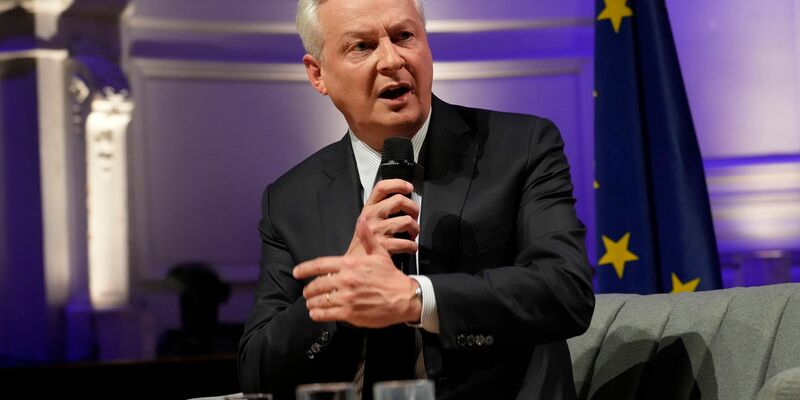 Bruno Le Maire zieht sich als neuer französischer Verteidigungsminister zurück (Archivbild). - Foto: Thibault Camus/AP/dpa