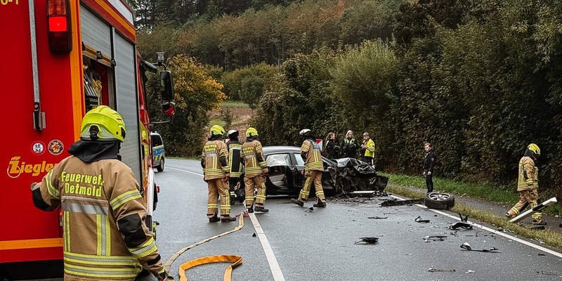 FW-DT: Verkehrsunfall auf der Hornschen Straße - Glück im Unglück für zwei Fahrer - Foto: presseportal.de