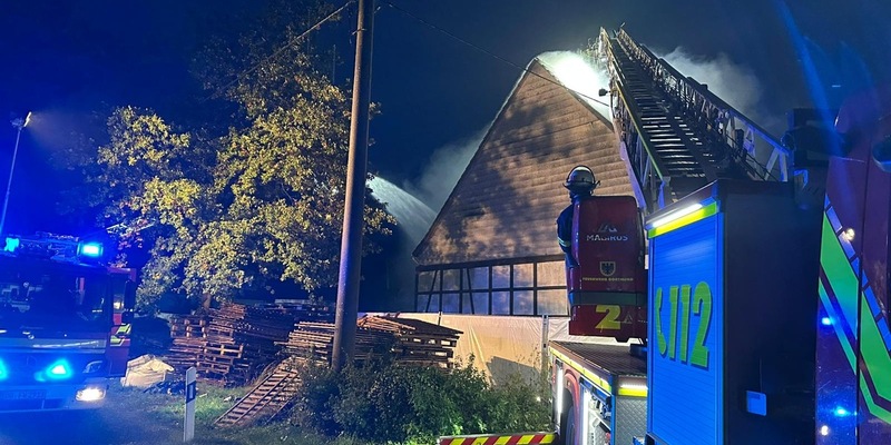 FW-DO: Brand eines landwirtschaftlichen Anwesens in Dortmund-Brechten - Foto: presseportal.de