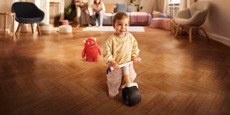 Großes WOW für die Kleinsten: Das erste Laufrad für Babys von woom ist da! - Foto: presseportal.de