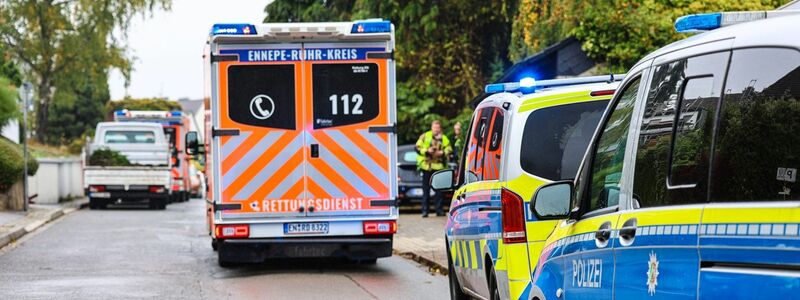 Großer Polizei- und Rettungseinsatz läuft.  - Foto: Alex Talash/dpa