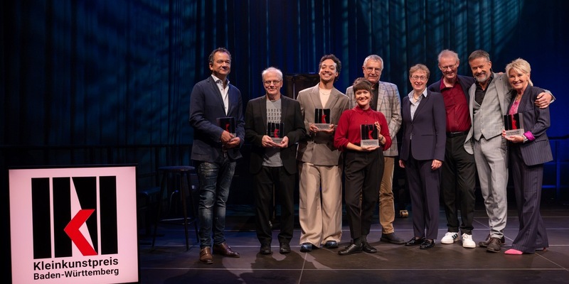 Kleinkunstpreis Baden-Württemberg 2025 verliehen: Kabarettist Stephan Bauer erhält den Ehrenpreis des Landes - Foto: presseportal.de