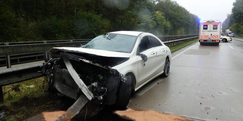 POL-CUX: Update zu Verkehrsunfall auf der BAB27 im Bereich Schwanewede - Vollsperrung aufgehoben - Fahrzeugführer leicht verletzt - Foto: presseportal.de