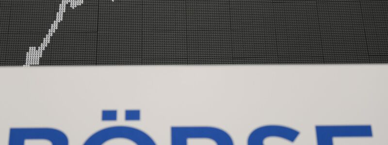 Trotz Wirtschaftsflaute erreicht der Dax einen Höchststand. - Foto: Arne Dedert/dpa
