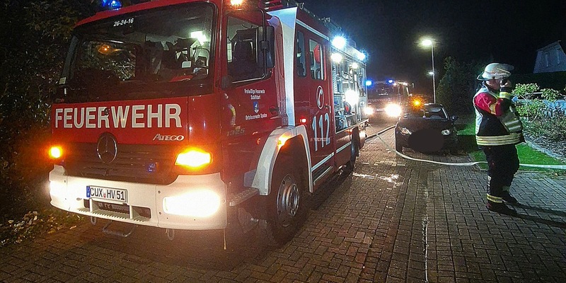 FFW Schiffdorf: Starke Verrauchung im Wohnzimmer: Angenommener Schornsteinbrand endet glimpflich - Foto: presseportal.de