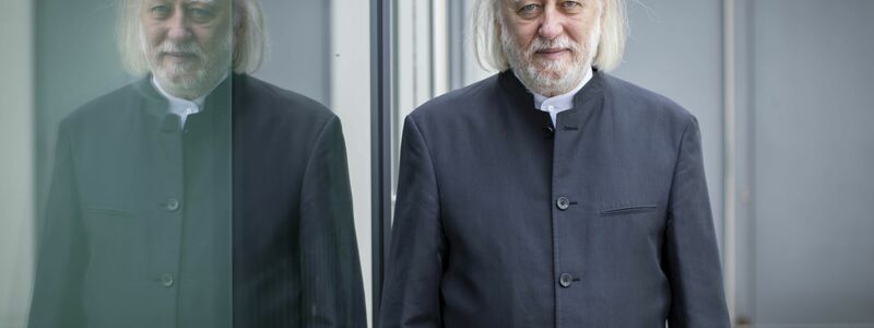 Vom Niedergang der Gesellschaft erzählt er seit Jahrzehnten - László Krasznahorkai (Archivbild).  - Foto: Neumayr/Leo/APA/dpa