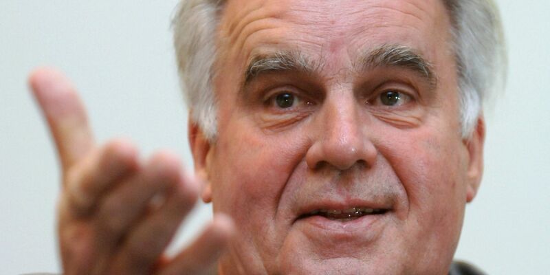 Uwe Pörksen im Alter von 90 Jahren gestorben (Archivbild) - Foto: Arne Dedert/dpa