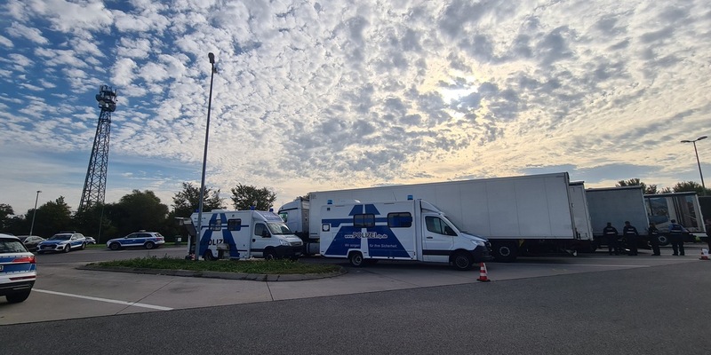 POL-PPRP: Länderübergreifende Kontrolle des gewerblichen Güterverkehrs - Foto: presseportal.de