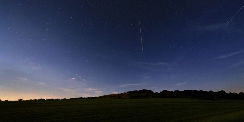 Es kommen Kometen. (Archivbild) - Foto: Karl-Josef Hildenbrand/dpa