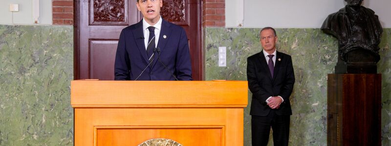 Der Nobelkomiteesvorsitzende Jørgen Watne Frydnes - hier bei der Bekanntgabe im Vorjahr - hat den diesjährigen Friedensnobelpreisträger verkündet. (Archivbild) - Foto: Javad Parsa/NTB/dpa