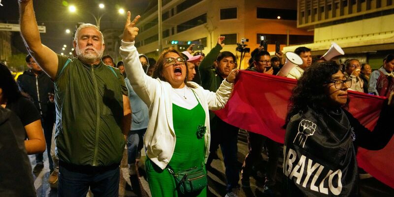 Boluarte war die erste Frau an der Spitze des Staates - Foto: Martin Mejia/AP/dpa
