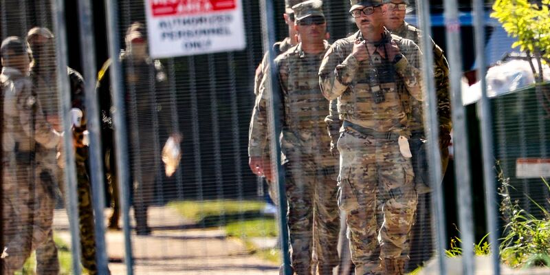 Die US-Regierung hat bereits in mehrere demokratisch regierte Großstädte Nationalgardisten entsandt - zum Teil wurde sie vorerst von Gerichten gestoppt. (Archivbild) - Foto: Stacey Wescott/TNS via ZUMA Press Wire/dpa