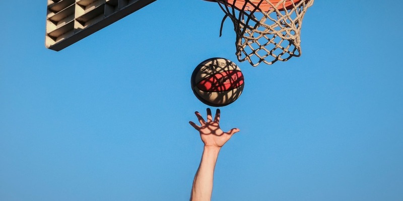 Neue Xiaomi Master Class in Kooperation mit Leica: Australischer Straßenfotograph Jesse Marlow mit der Xiaomi 15T Serie unterwegs in den Straßen Münchens - Foto: presseportal.de