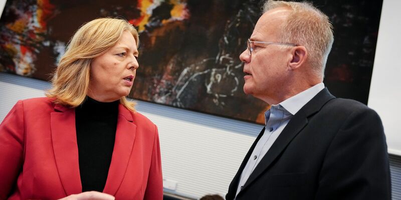 Für die SPD ist die Bürgergeld-Reform kein einfacher Schritt. (Archivbild) - Foto: Kay Nietfeld/dpa