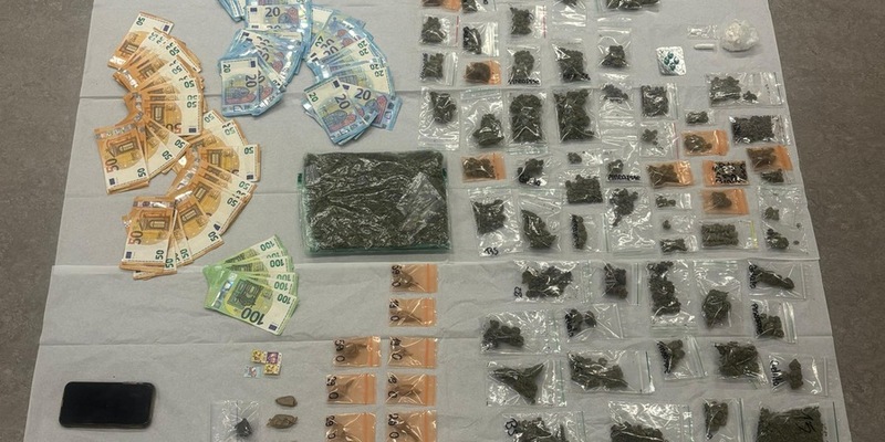 POL-K: 251010-2-K Schwerpunktkontrollen in Kölner Innenstadt und im Rechtsrheinischen - Festnahme in Holweide und Verfolgungsfahrt in Höhenhaus - Foto: presseportal.de