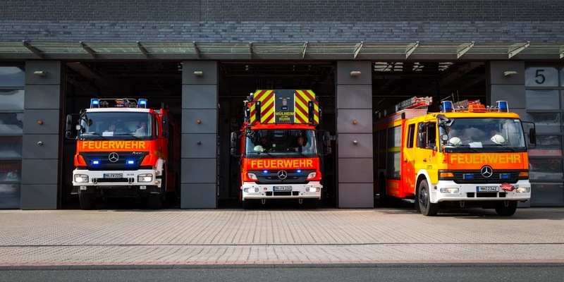 FW-MH: Brand in Gewerbebetrieb im Rhein-Ruhr-Hafen - Feuerwehr verhindert Ausbreitung - Foto: presseportal.de