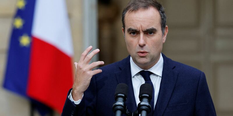 Gelingt Lecornu die politische Gratwanderung im zweiten Versuch? (Archivbild) - Foto: Stephanie Lecocq/Reuters Pool/AP/dpa