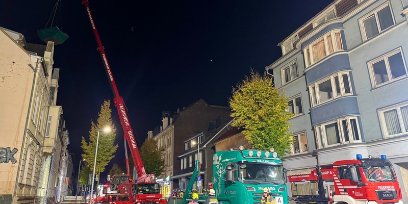 FW-EN: Teileinsturz eines Daches sorgt für Großeinsatz in Gevelsberg - Foto: presseportal.de