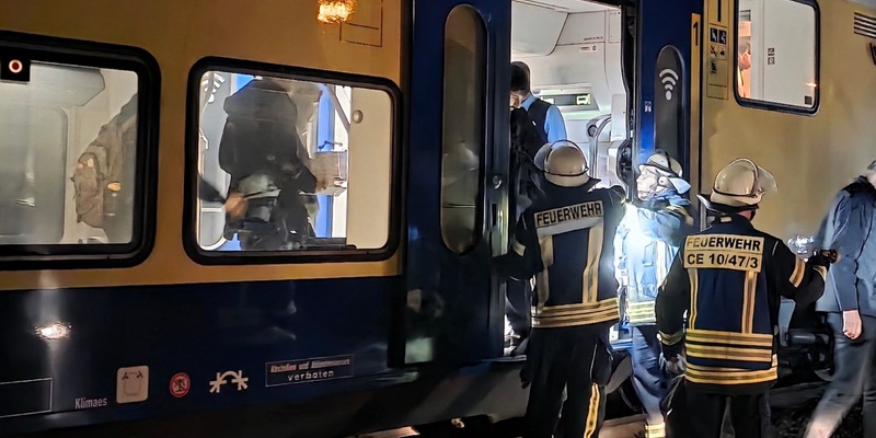 FW Celle: Zugevakuierung - Foto: presseportal.de