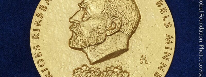 Die Wirtschaftsnobelpreisträger erhalten traditionell diese prestigeträchtige Nobelmedaille. (Archivbild) - Foto: Lovisa Engblom/The Nobel Foundation/dpa