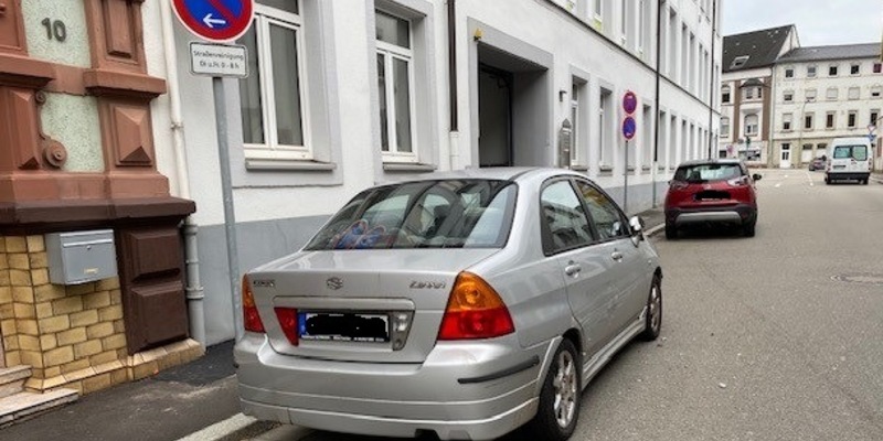 POL-PDPS: Fahrerflucht - Polizei bittet um Hinweise - Foto: presseportal.de