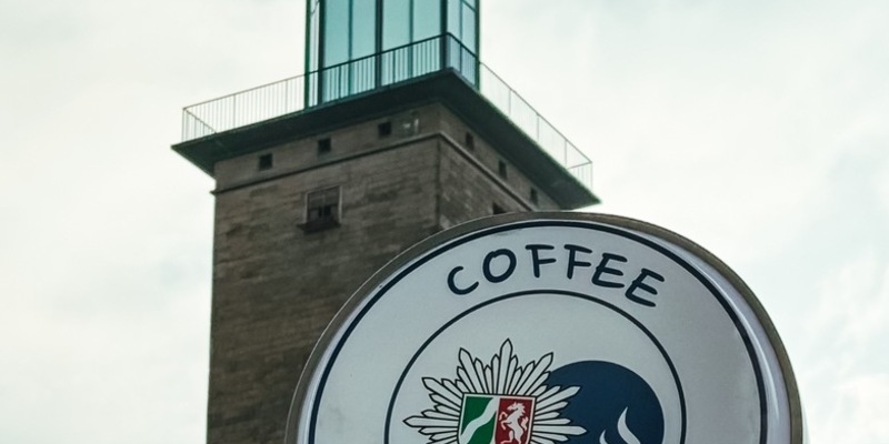 POL-HA: Polizei Hagen beteiligt sich an bundesweiter Präventionswoche gegen Taschendiebstahl und gibt einen Kaffee aus - Rückblick auf die Veranstaltung vom 10.10.2025 - Foto: presseportal.de