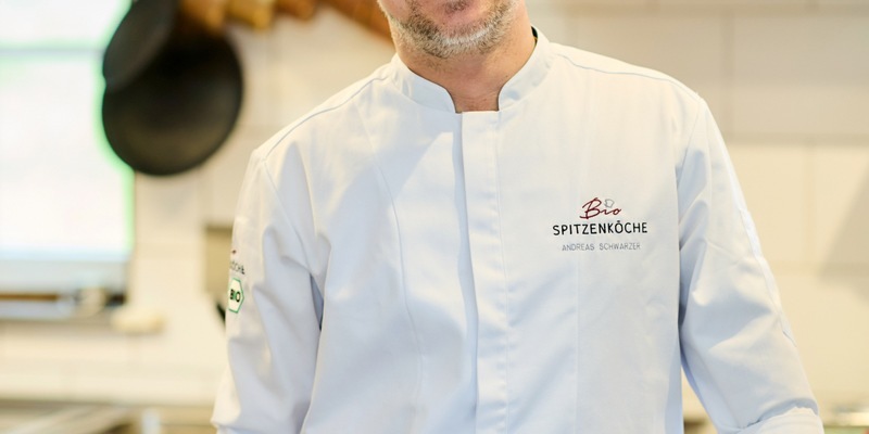 Die BIOSpitzenköche freuen sich über Zuwachs: Andreas Schwarzer, Küchenchef der Brasserie Fleckenbühl, tritt der Kochvereinigung bei - Foto: presseportal.de