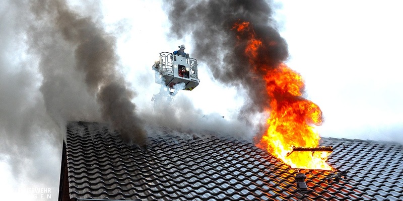 FW Hagen: Dachstuhlbrand Einfamilienhaus - Foto: presseportal.de