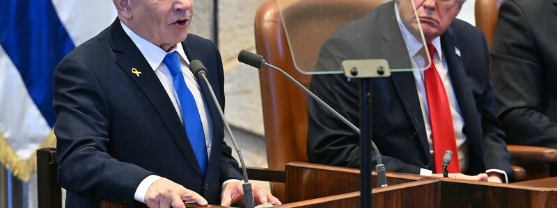 US-Präsident Donald Trump erklärte nach Verhandlungen auch mit Israels Ministerpräsidenten Benjamin Netanjahu Frieden im Nahen Osten. (Archivbild) - Foto: Saul Loeb/POOL AFP/AP/dpa