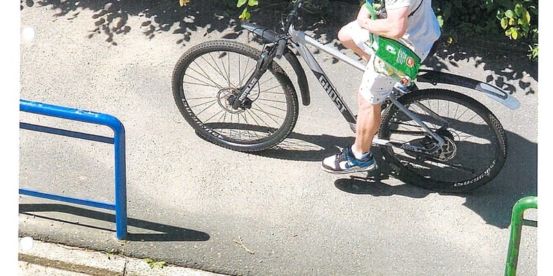 LPI-J: Öffentlichkeitsfahndung nach zwei Fahrraddieben in Weimar - Foto: presseportal.de