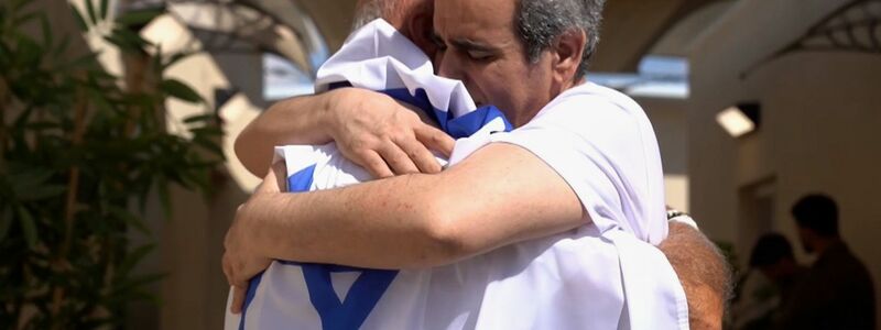 Nach 738 Tagen sind auch die letzten Geiseln frei. - Foto: -/IDF/AP/dpa