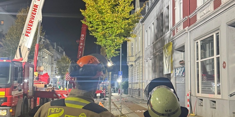 FW-EN: Hagener Straße zum Wochenstart wieder befahrbar - Intensiver Einsatz der Feuerwehr, des THW und der Hilfsorganisationen an der Hagener Str. in Gevelsberg nach 33 Stunden abgeschlossen - Foto: presseportal.de