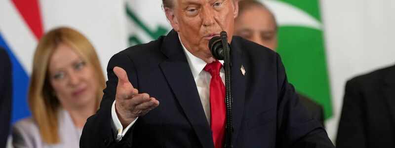 Trump schließt die Lieferung von Tomahawk-Marschflugkörpern an die Ukraine nicht aus.  - Foto: Amr Nabil/AP/dpa