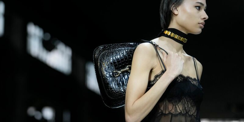 Luxusmodemarken müssen eine EU-Millionenstrafe zahlen. (Symbolbild)  - Foto: Luca Bruno/AP/dpa