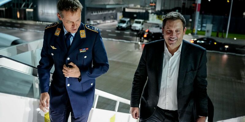 Finanzminister Klingbeil stellt deutsche Hilfen für den Wiederaufbau im Gazastreifen in Aussicht. - Foto: Kay Nietfeld/dpa