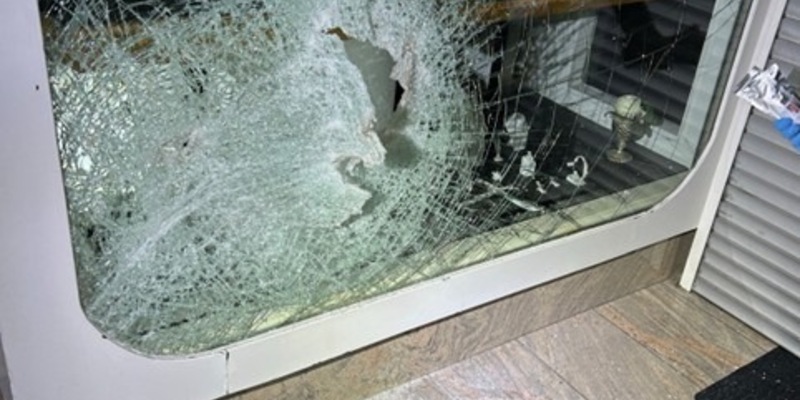 POL-PDPS: Versuchter Einbruch in Juweliergeschäft - Foto: presseportal.de