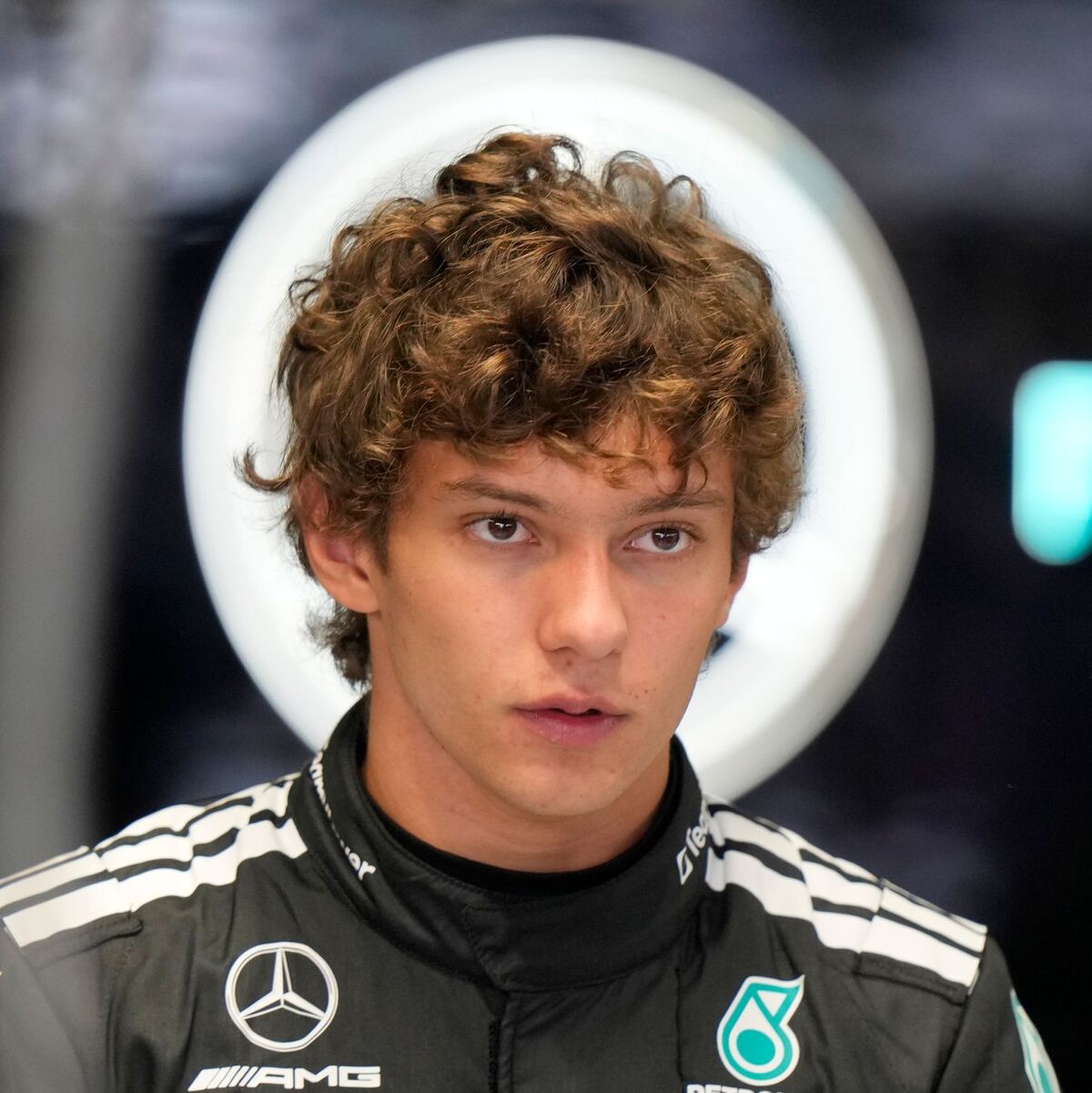 Der junge Italiener Kimi Antonelli erlebt eine Saison mit Rückschlägen, aber auch starken Ergebnissen. (Archivbild) - Foto: Luca Bruno/AP/dpa