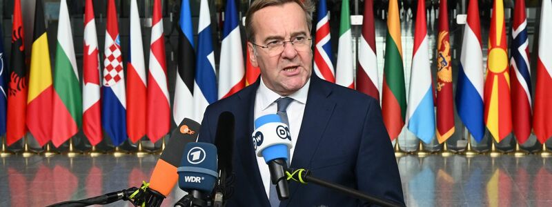 Kündigt einen deutlich stärkeren deutschen Einsatz für den Schutz der Nato-Ostflanke an: Bundesverteidigungsminister Boris Pistorius. - Foto: Ansgar Haase/dpa